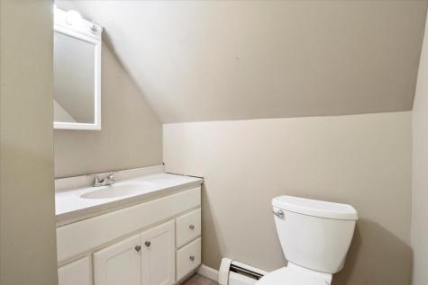 15 Kathy Lane Cumberland ME 04021