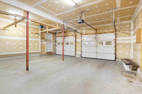 15 Kathy Lane Cumberland ME 04021