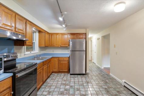 15 Kathy Lane Cumberland ME 04021