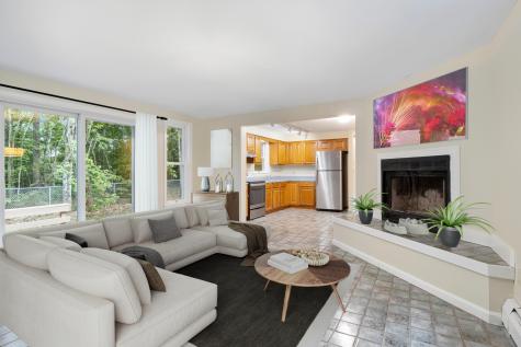 15 Kathy Lane Cumberland ME 04021