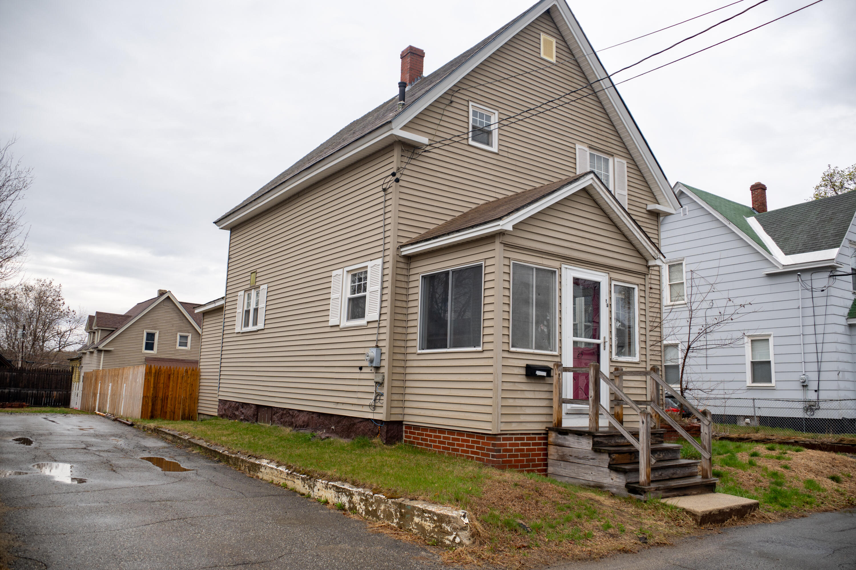 25 Katahdin Avenue Millinocket ME 04462