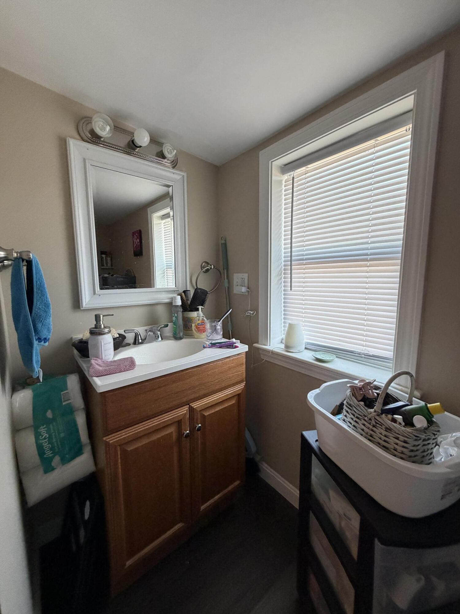 442 W Broadway Lincoln ME 04457