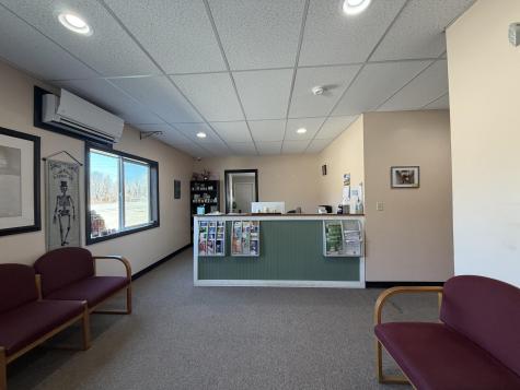 442 W Broadway Lincoln ME 04457