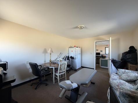 442 W Broadway Lincoln ME 04457