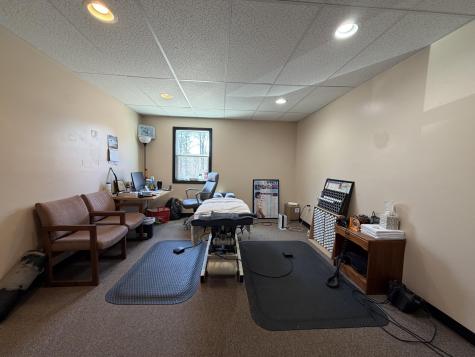 442 W Broadway Lincoln ME 04457