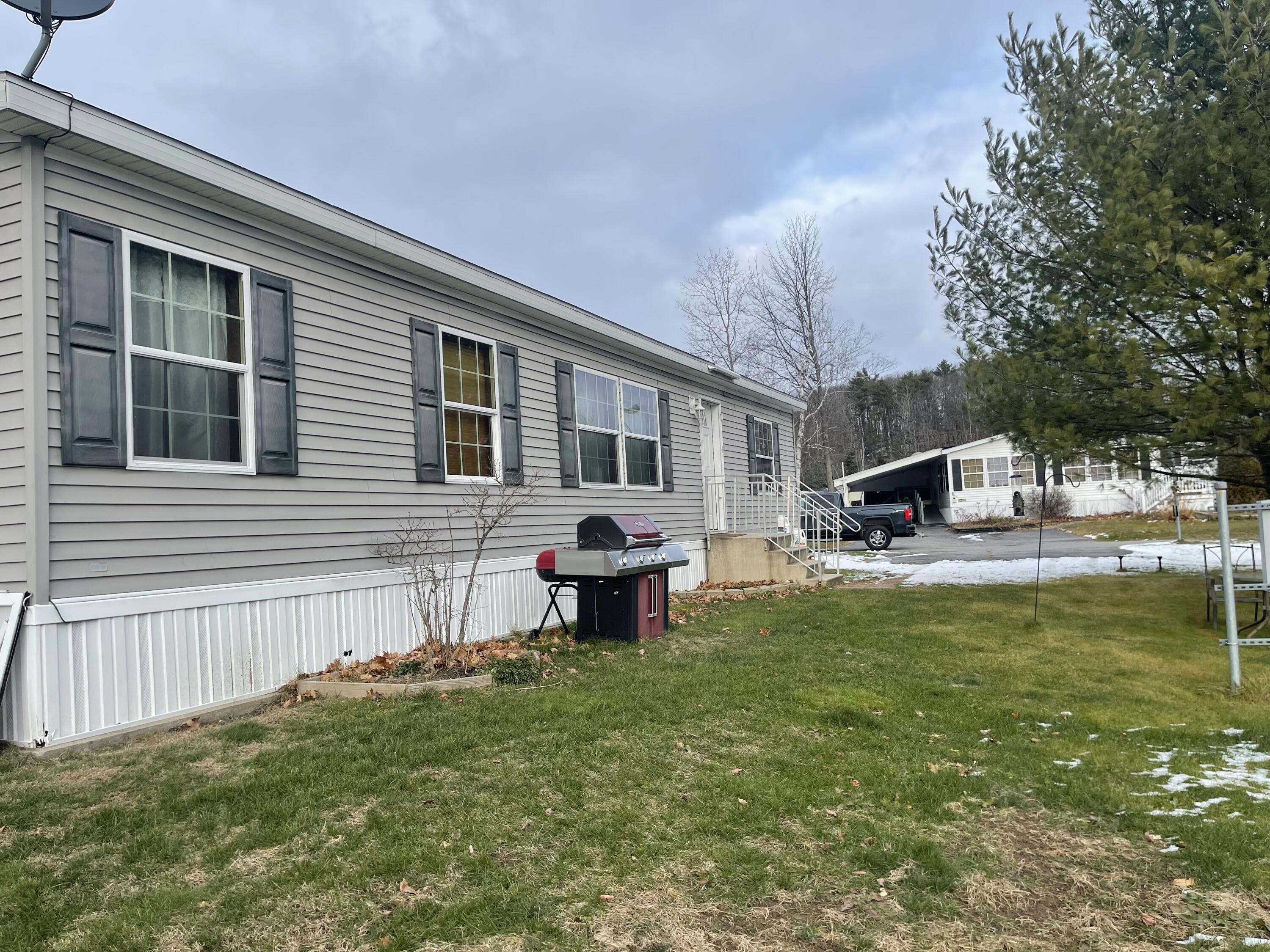 8 Sheldon Place Lewiston ME 04240