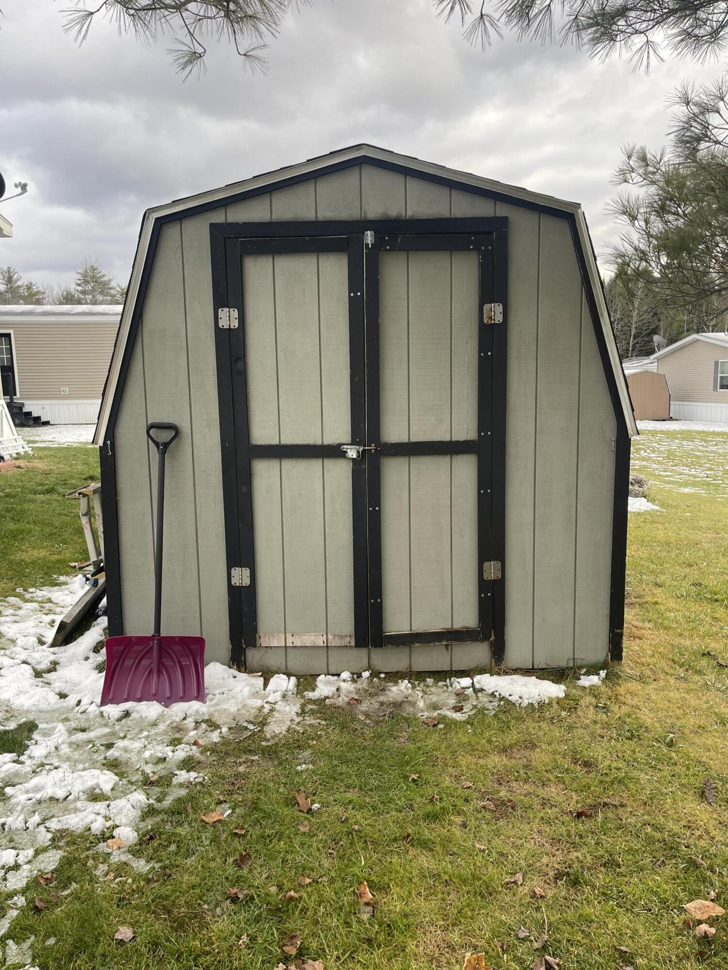 8 Sheldon Place Lewiston ME 04240