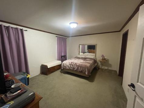 8 Sheldon Place Lewiston ME 04240