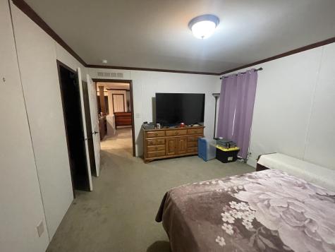 8 Sheldon Place Lewiston ME 04240