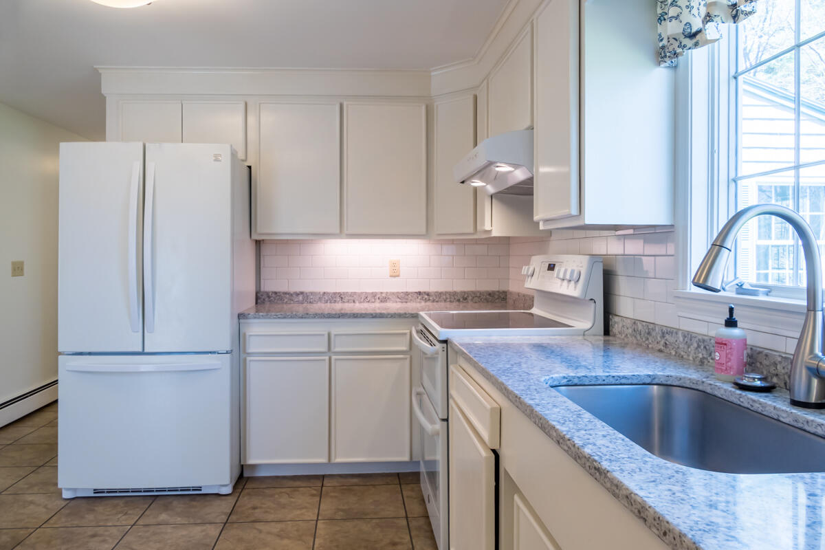 7 Fayview Lane North Yarmouth ME 04097