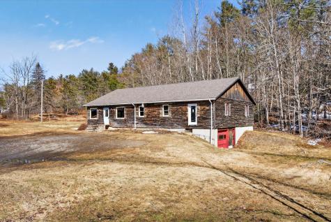 127 Gardiner Road Wiscasset ME 04578