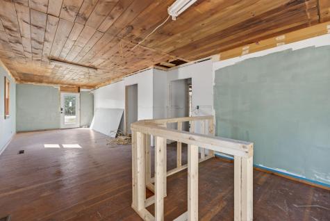 127 Gardiner Road Wiscasset ME 04578