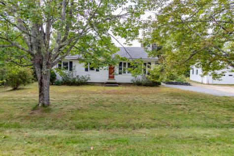 26 Main Street Franklin ME 04634