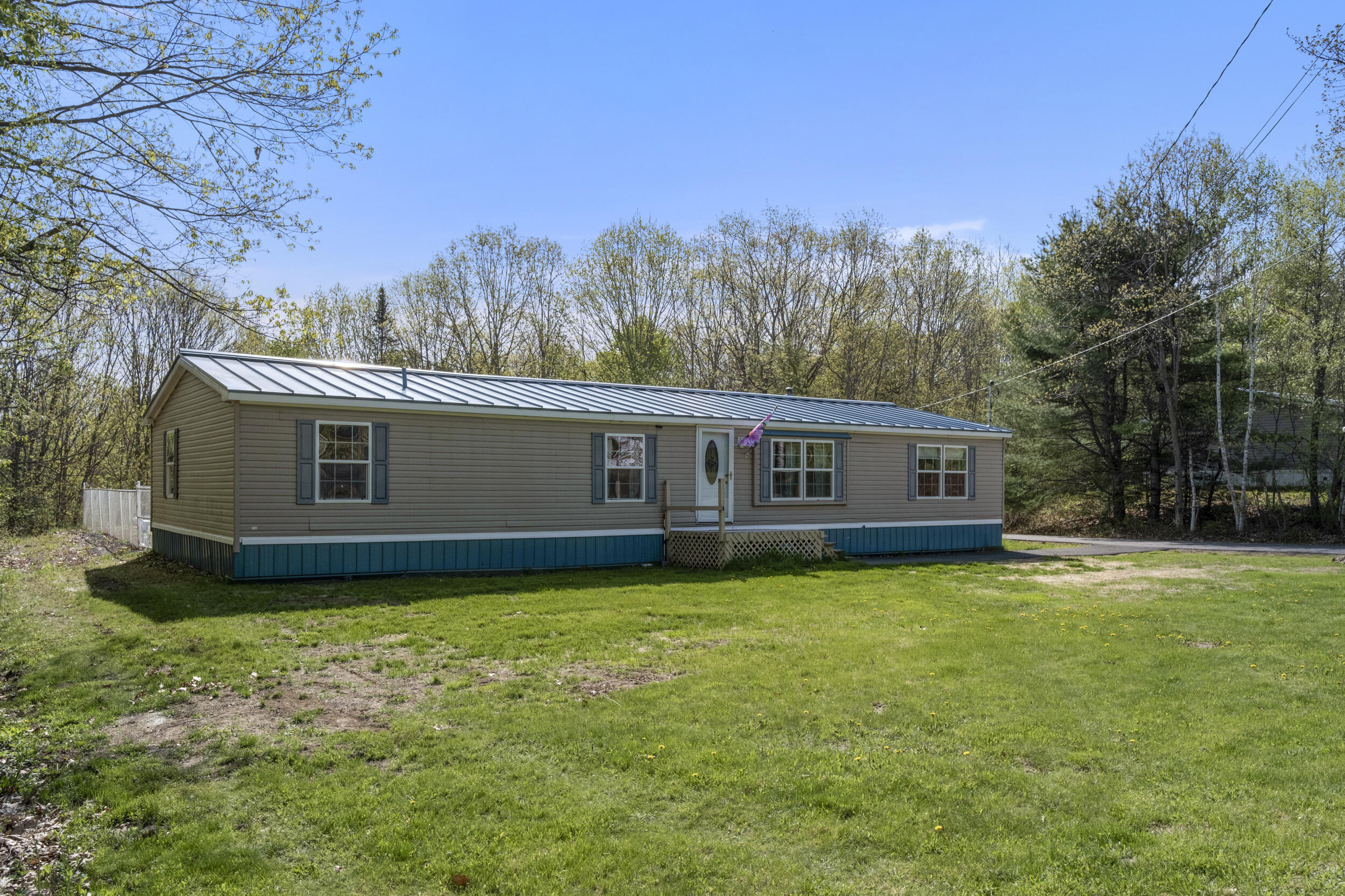 16 Ryan Lane Skowhegan ME 04976