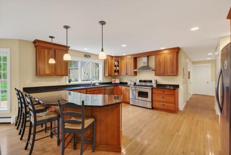 40 Primrose Lane Freeport ME 04032