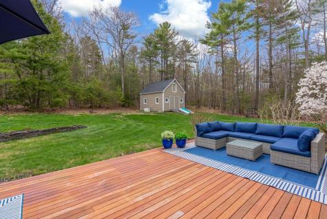 40 Primrose Lane Freeport ME 04032