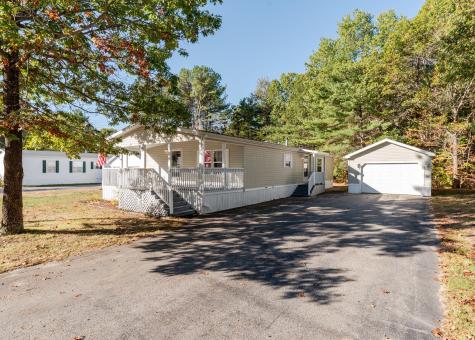 2 Carriage Way Alfred ME 04002