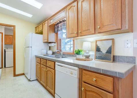 2 Carriage Way Alfred ME 04002