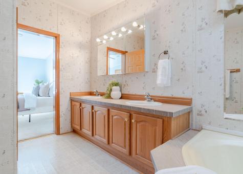 2 Carriage Way Alfred ME 04002