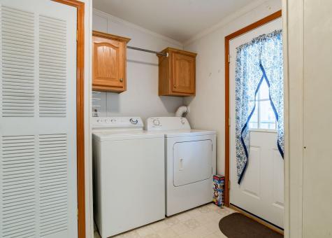 2 Carriage Way Alfred ME 04002