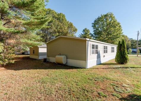 2 Carriage Way Alfred ME 04002