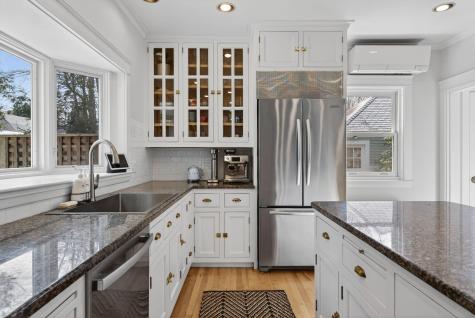 93 Foreside Road Falmouth ME 04105