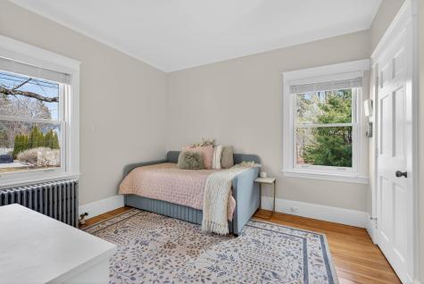 93 Foreside Road Falmouth ME 04105