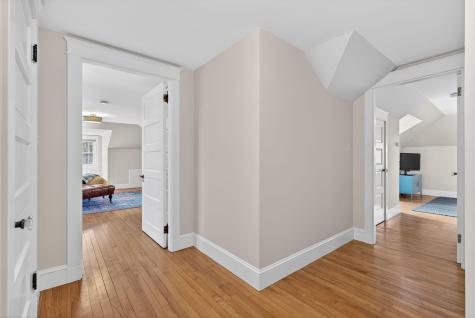 93 Foreside Road Falmouth ME 04105