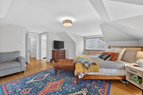 93 Foreside Road Falmouth ME 04105