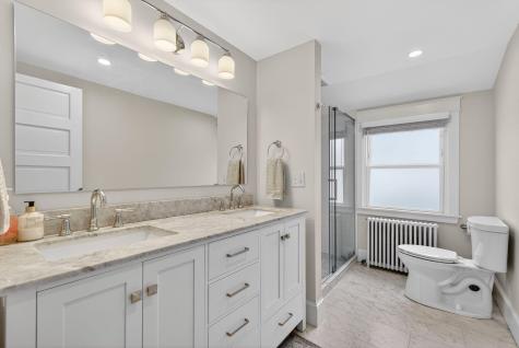 93 Foreside Road Falmouth ME 04105