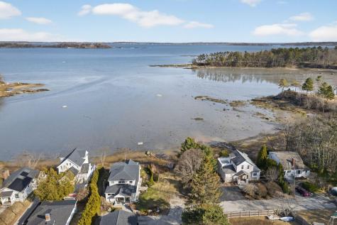 93 Foreside Road Falmouth ME 04105