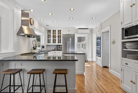 93 Foreside Road Falmouth ME 04105