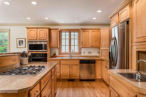 27 Sentry Hill Road York ME 03909