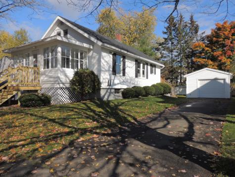 72 Mountain View Avenue Bangor ME 04401