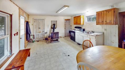 204 Front Street Richmond ME 04357