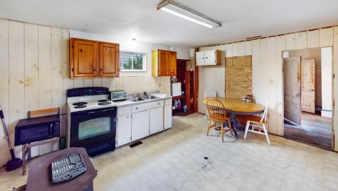 204 Front Street Richmond ME 04357