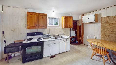 204 Front Street Richmond ME 04357