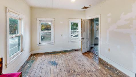 204 Front Street Richmond ME 04357