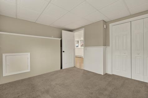 69 Summer Street Yarmouth ME 04096
