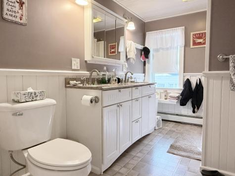 428 Main Street Sanford ME 04083