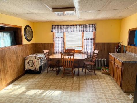 12 Edgemont Avenue Waterville ME 04901