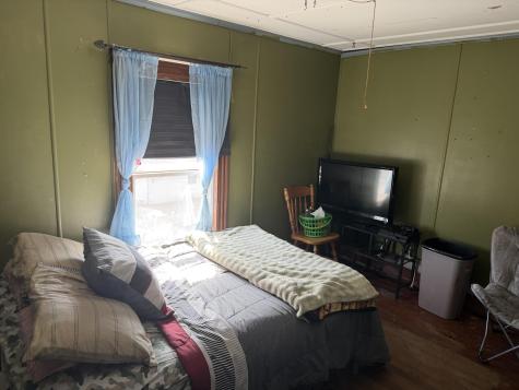 12 Edgemont Avenue Waterville ME 04901