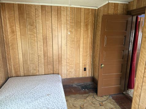 12 Edgemont Avenue Waterville ME 04901