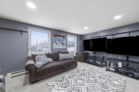 15 Nevelson Street Rockland ME 04841