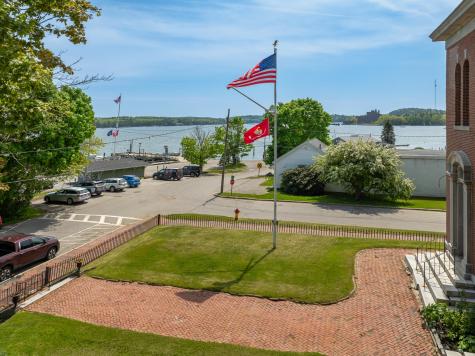 7 Middle Street Wiscasset ME 04578