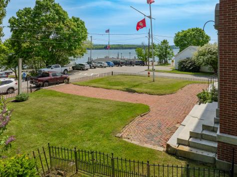 7 Middle Street Wiscasset ME 04578