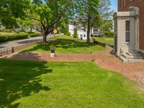 7 Middle Street Wiscasset ME 04578