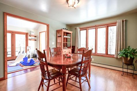 8 Acorn Lane Lewiston ME 04240