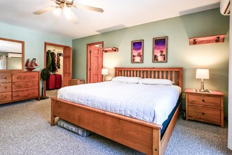 8 Acorn Lane Lewiston ME 04240