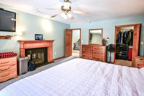 8 Acorn Lane Lewiston ME 04240